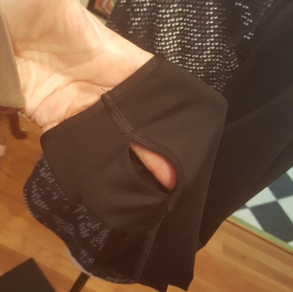 Nike Cowl Neck Top - Picture 4 of 8